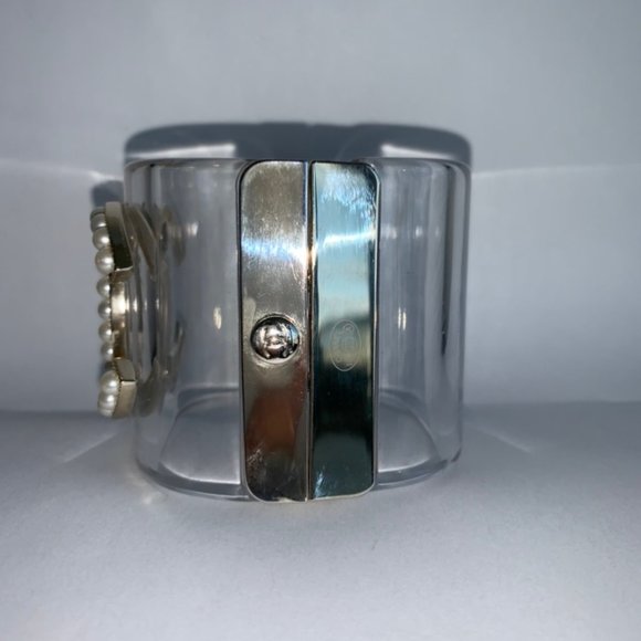 Chanel CC logo transparent Pearl hinged cuff - Picture 3 of 6
